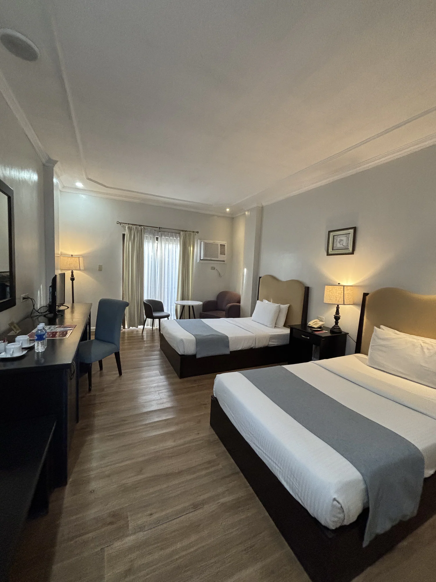 Junior Suite (Old) - Twin