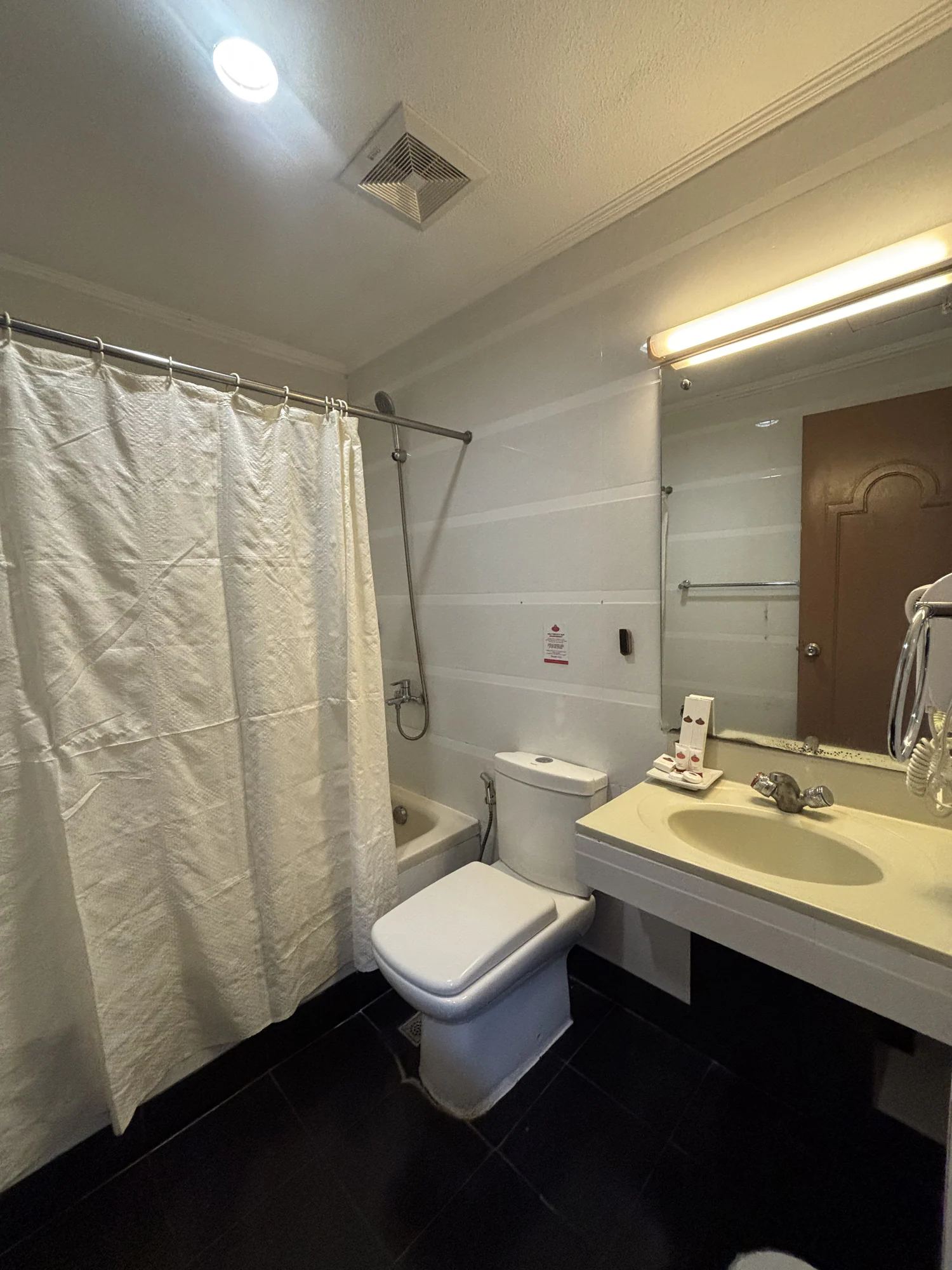 Junior Suite (Old) - Twin